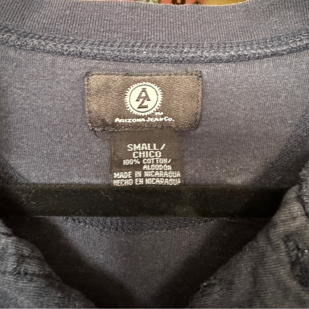 Men’s Small Blue Long Sleeve Henley Shirt - Picture 4 of 4